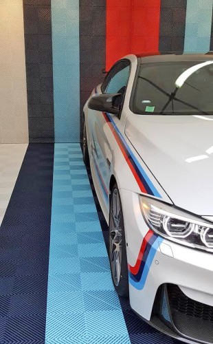 Dokonalé barevné sladění s dlaždicemi Mosolut Performace floor